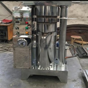Automatic hydraulic oil press machine 4